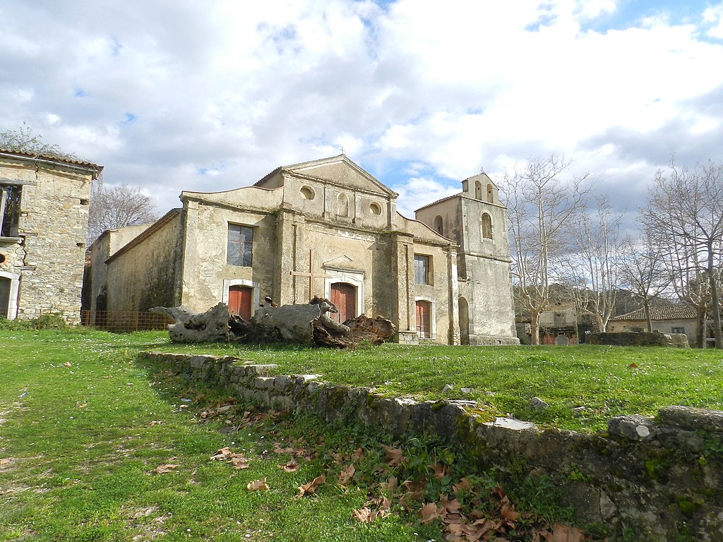 The church of San Nicola in Roscigno Vecchio. Photo by Roberto Vito Gerardo