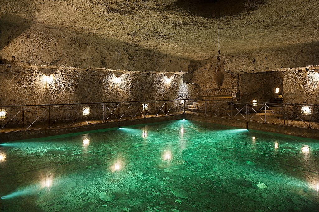 Cisterna dell'acquedotto greco-romano. Foto Associazione Culturale Borbonica Sotterranea