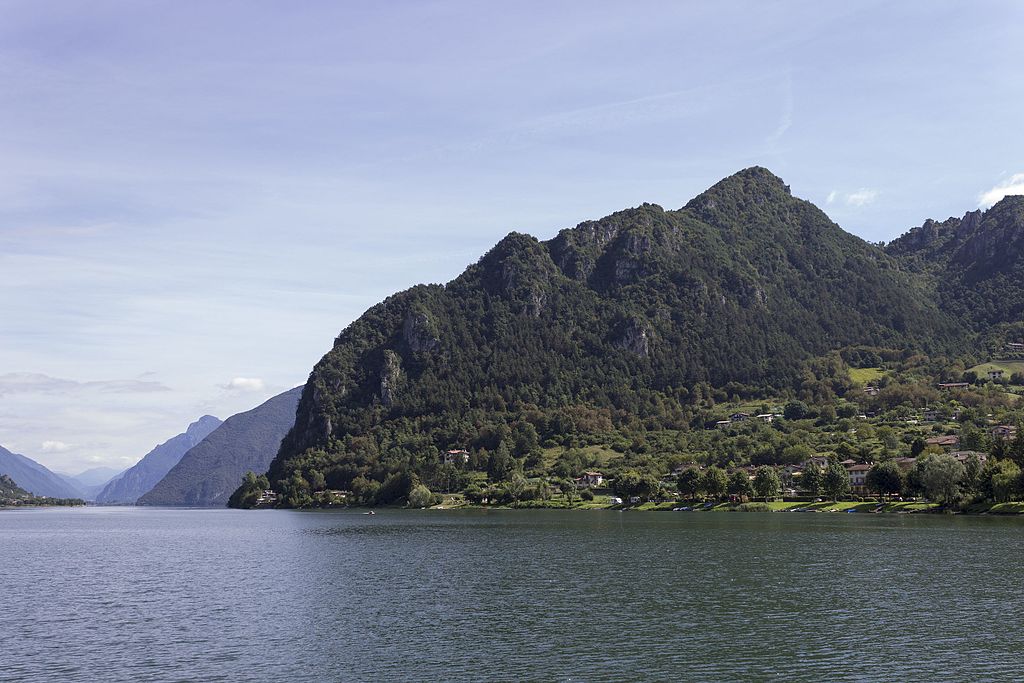 Veduta del lago di Idro da Crone. Foto di Xavier Café