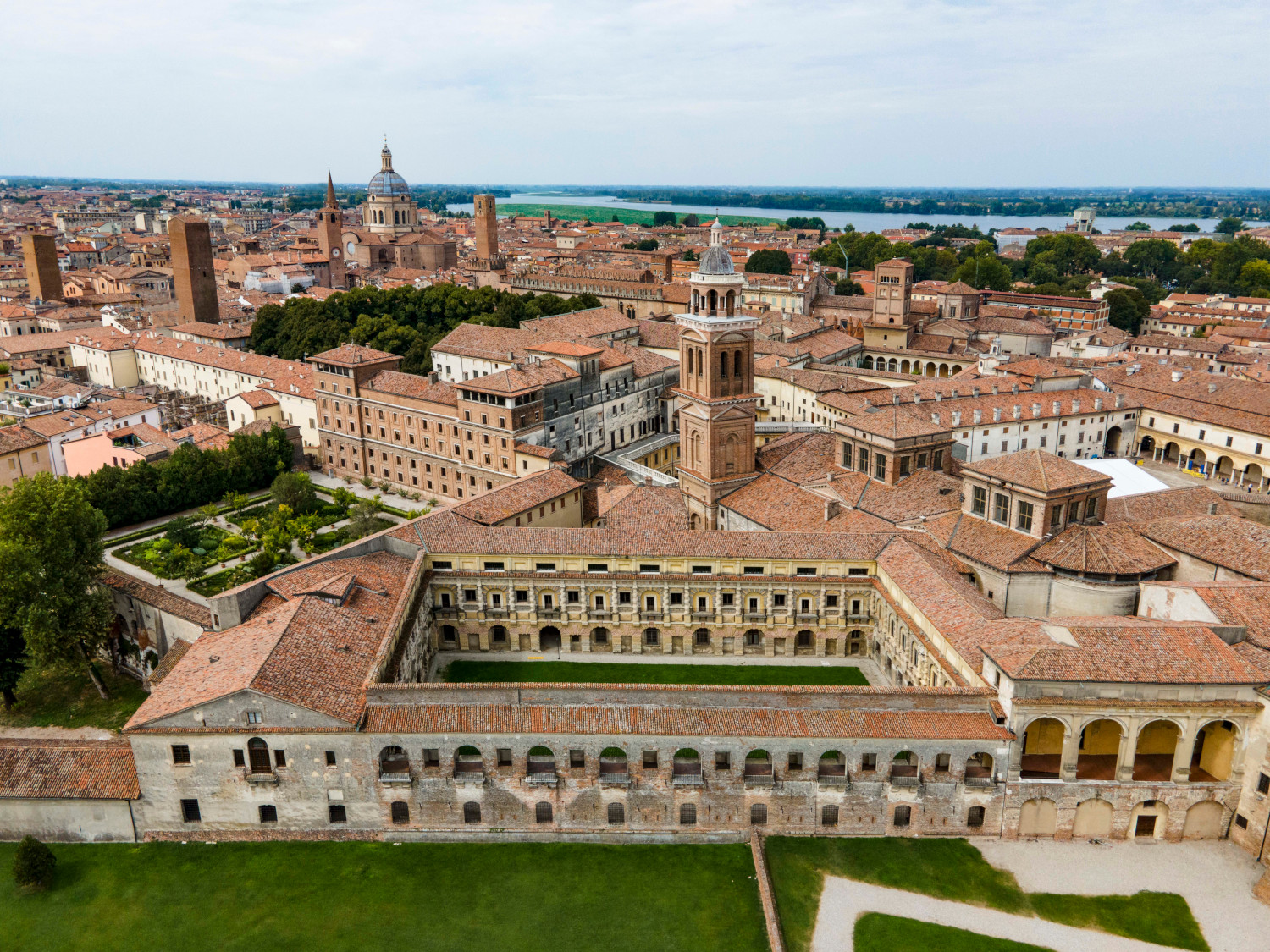 Mantova dall'alto