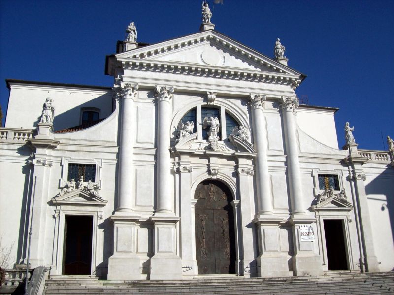 Il Duomo di San Michele. Foto Wikimedia/Sebi1