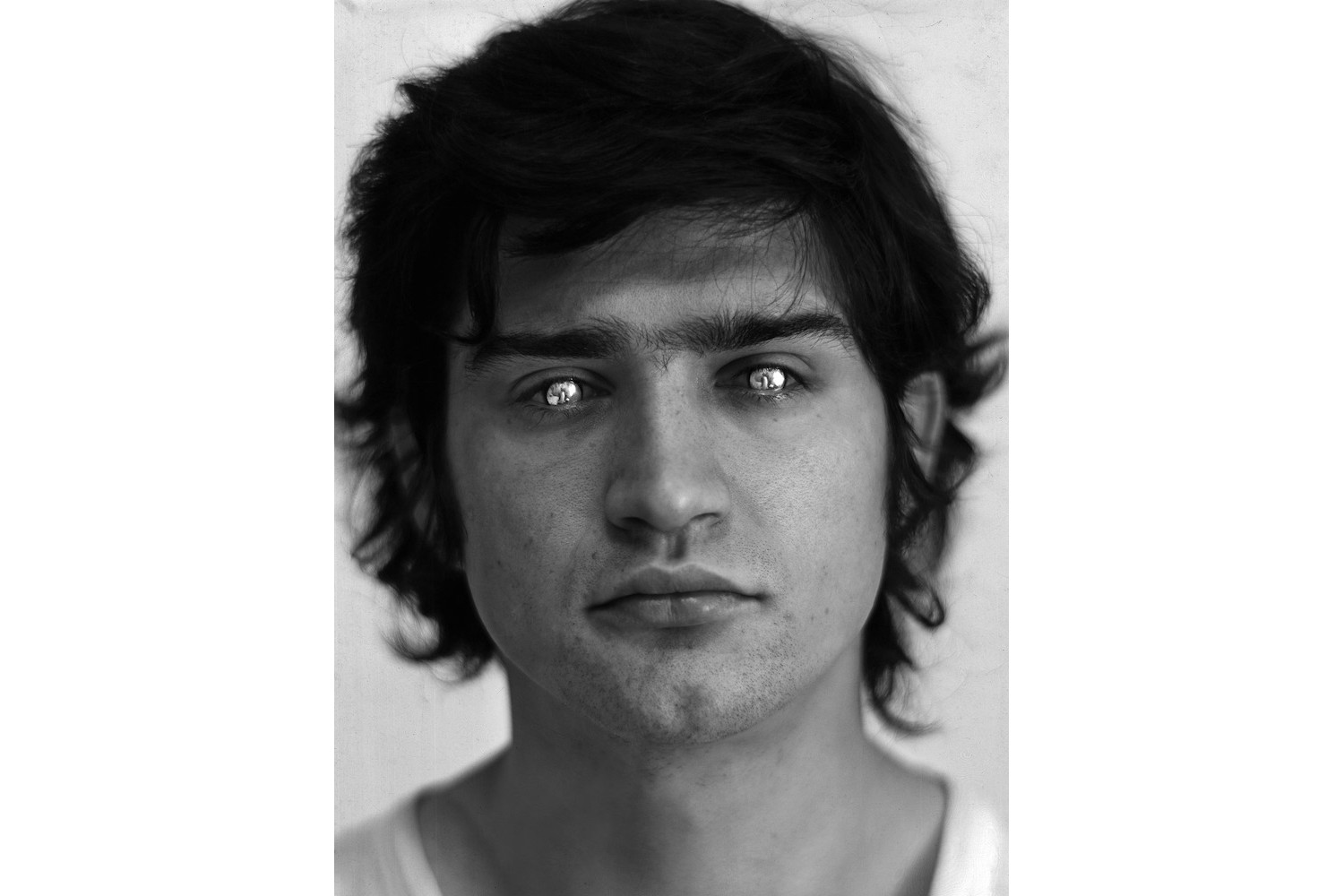 Giuseppe Penone, Rovesciare i propri occhi (1970; fotografia)
