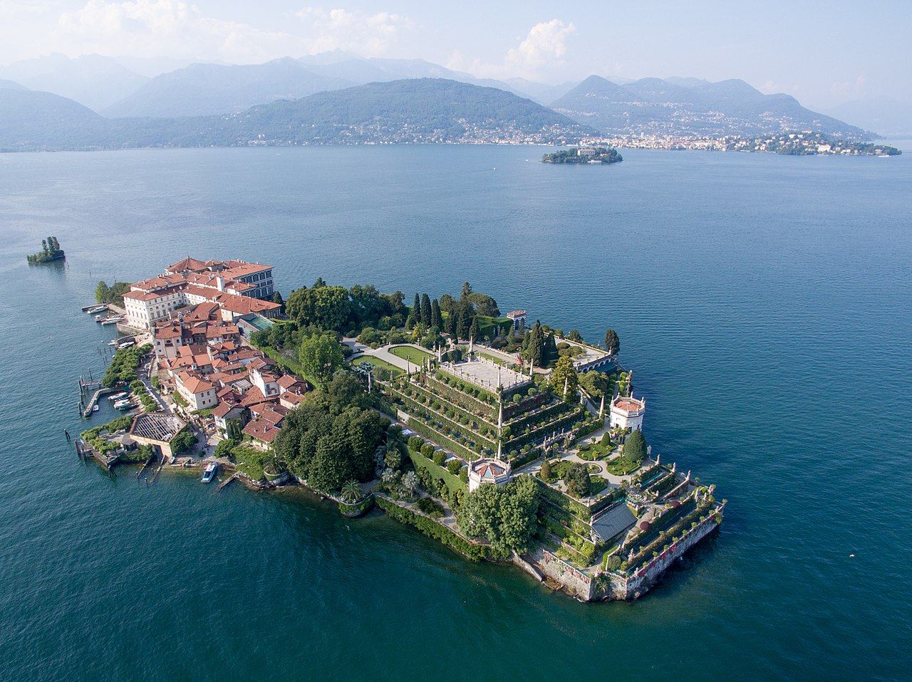 Isola Bella. Wikimedia/CucombreLibre photo.