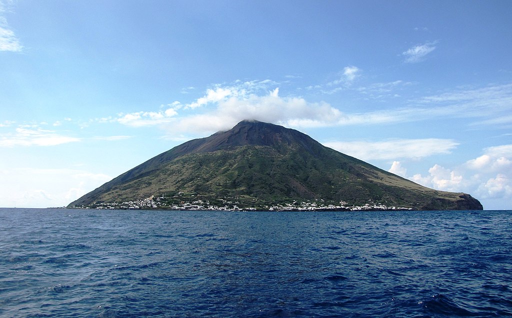 Isola di Stromboli. Foto di Hein Didden