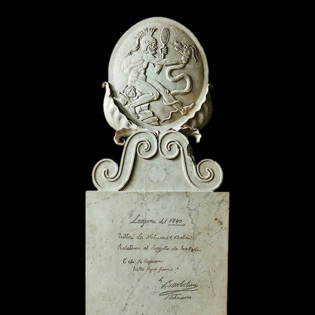Lorenzo Bartolini, Stele del Gobbo (1843 circa; marmo, 205 x 65 x 29 cm; Firenze, Galleria d'Arte Moderna di Palazzo Pitti)
