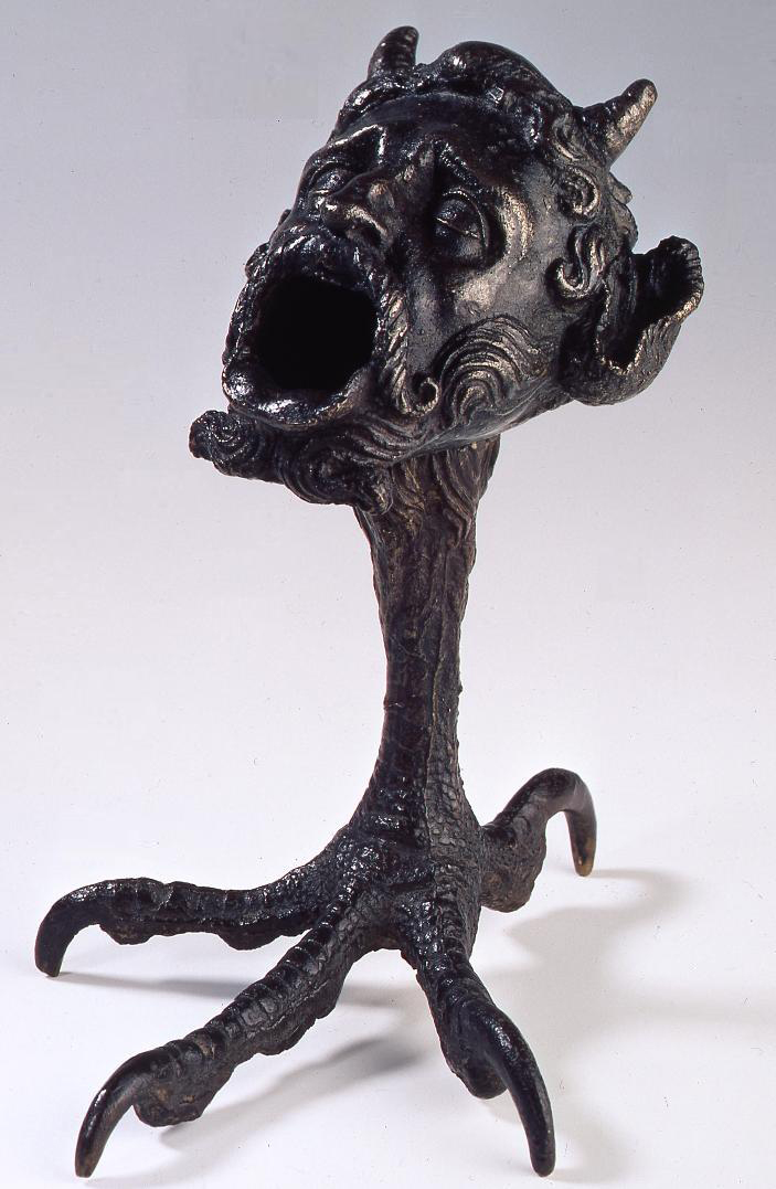 Manufacture padouane de Lucerne avec créature fantastique (1500-1524 ; bronze ; Florence, Museo Nazionale del Bargello)