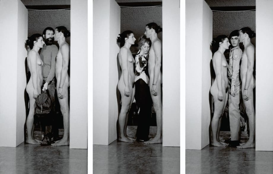 Marina Abramovi&cacute; e Ulay, Imponderabilia (1977; performance) 
