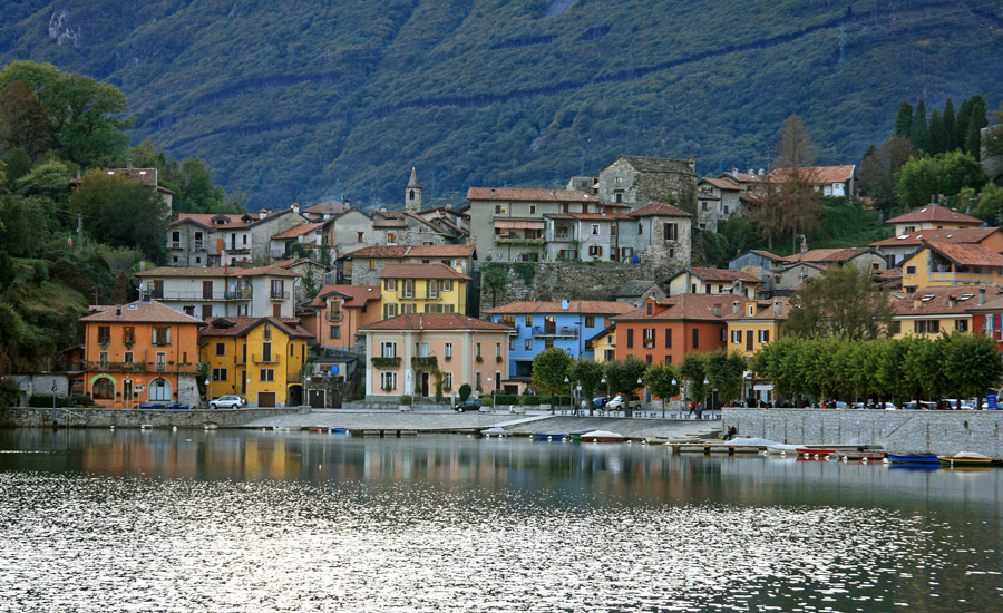 Mergozzo e il suo lago. Foto di Alessandro Vecchi