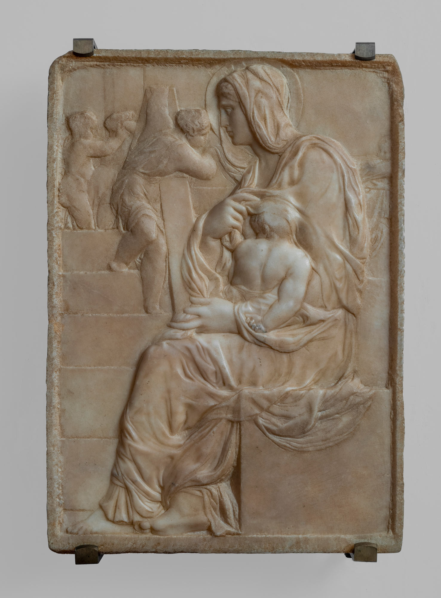 Michelangelo Buonarroti, Madonna della Scala (1490 circa; marmo, 56,7 x 40,1 x 3,5 cm; Firenze, Museo di Casa Buonarroti, inv. 190)