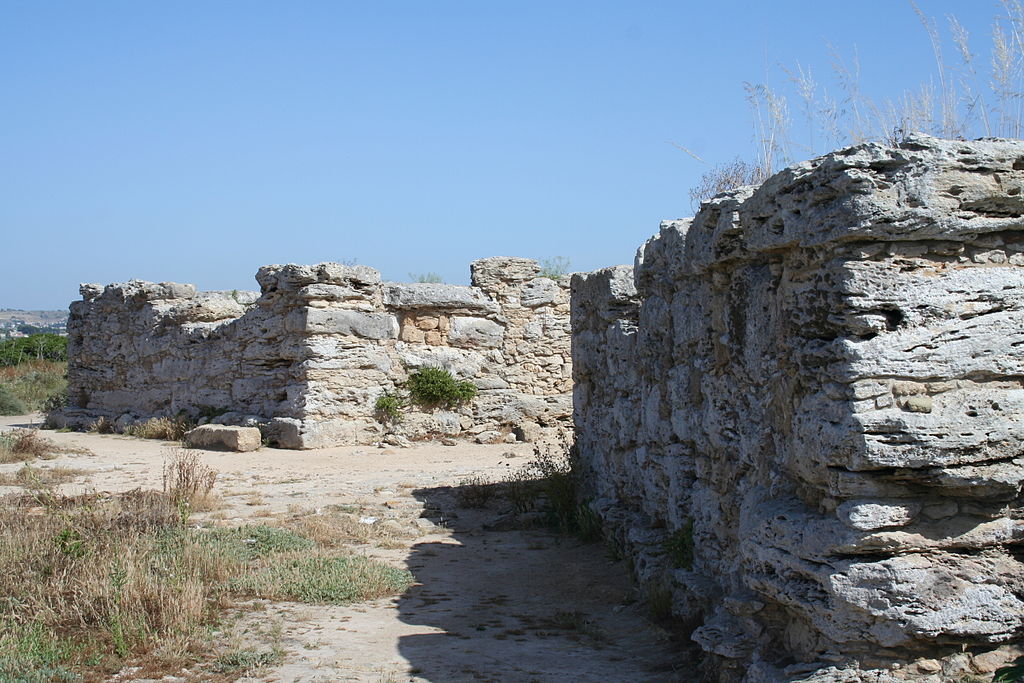 Walls of Mothia. Photo by Benito Roveran