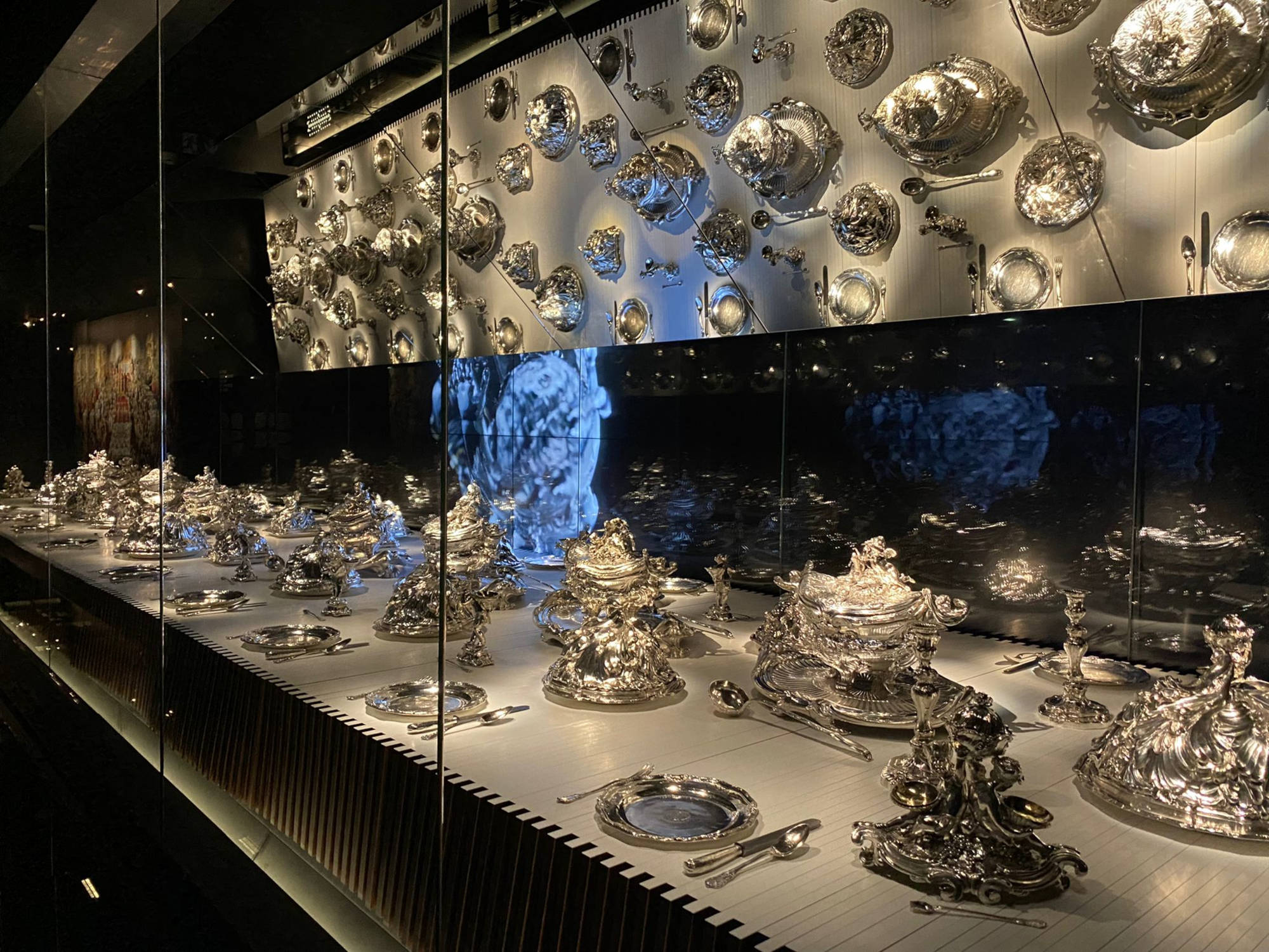 Lisboa inaugura novo museu du Tesoro Real com joias da coroa de Portugal