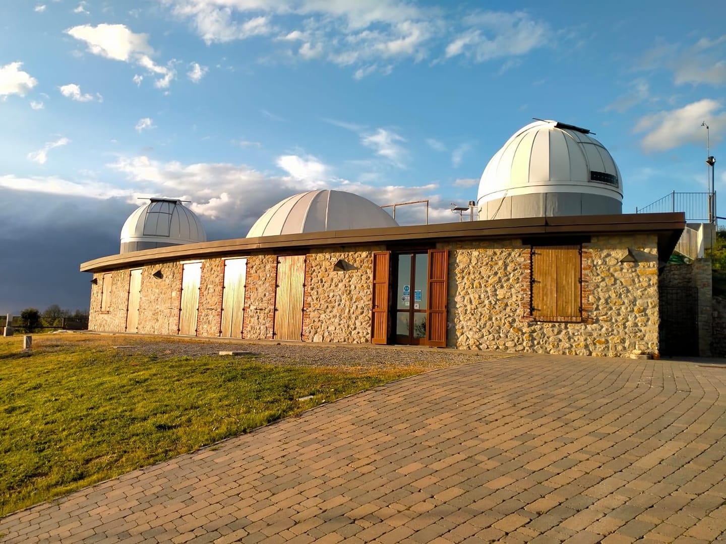 Planetario e osservatorio astronomico di Ca' del Monte
