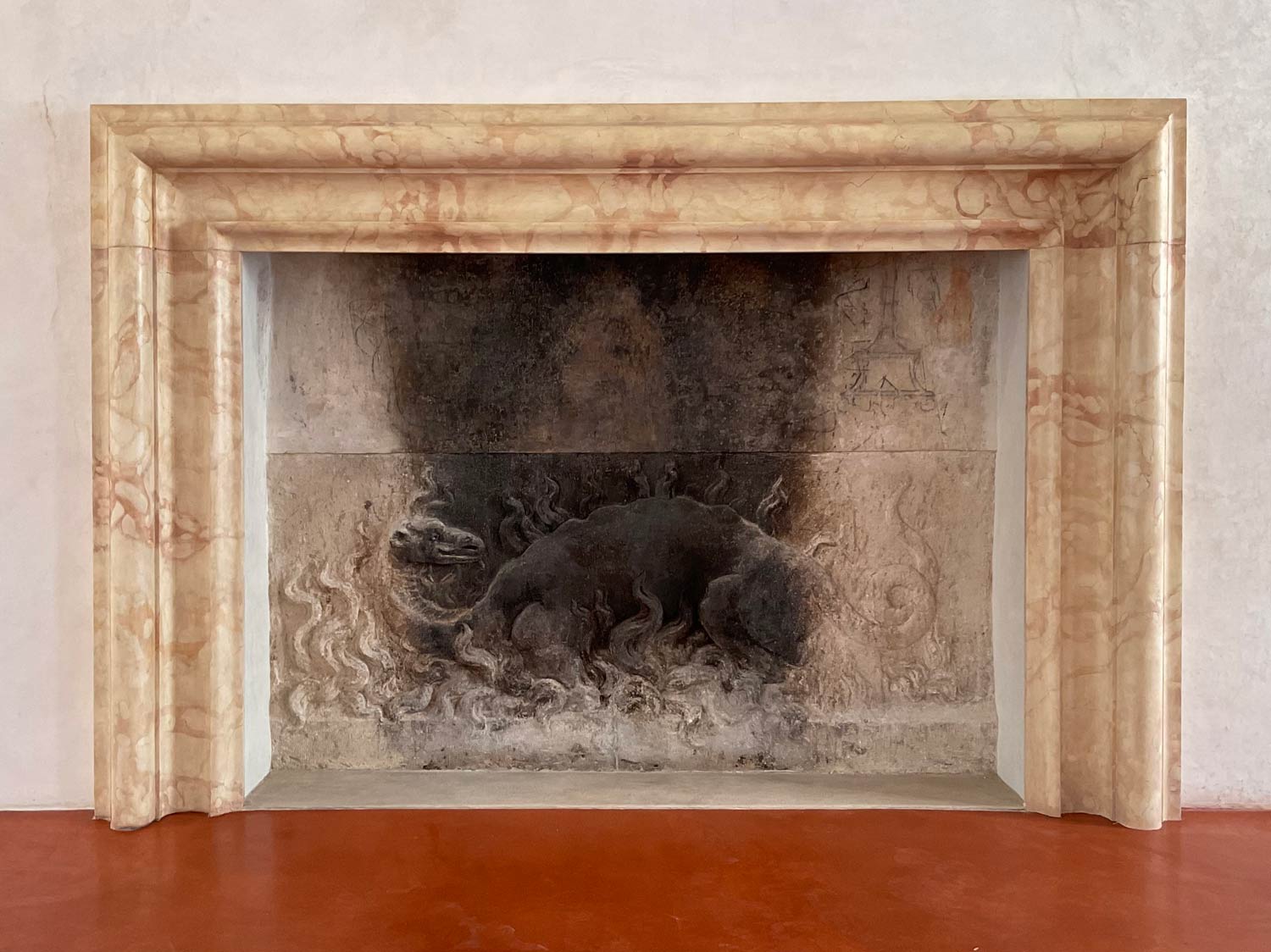 Artista ignoto, Salamandra tra le fiamme (1530-1540 circa; altorilievo, pietra tenera di Vicenza, 185 x 85 cm; Venezia, Sala di Psiche del Museo di Palazzo Grimani)