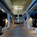 Sfilata tra le statue della Centrale Montemartini di Roma per Laura Biagiotti