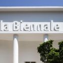 La Biennale 2022 sarà contro l'idea di uomo rinascimentale. 213 artisti di cui 191 donne