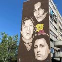 Roma, i vandali colpiscono ancora: segni di bruciature sul murale dedicato ad Anna Magnani 