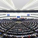 Parlamento europeo: stop a razzismo nella cultura, nella scuola, nei media e nello sport 