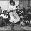 Al Palazzo Ducale di Genova la fotografia umanista francese di Sabine Weiss 