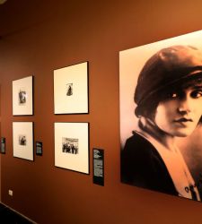 Al Palazzo Ducale di Genova una grande mostra su Tina Modotti, celebre fotografa del Novecento 