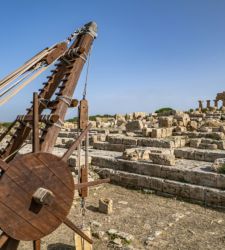 Una mostra ricostruisce i cantieri dei templi di Selinunte