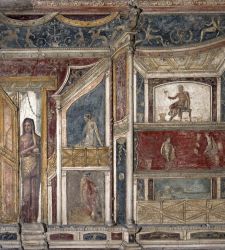 I pittori delle domus di Pompei. A Bologna una mostra con oltre 100 opere dal MANN di Napoli 