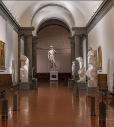 Nuova illuminazione per i Prigioni di Michelangelo alla Galleria dell'Accademia di Firenze 
