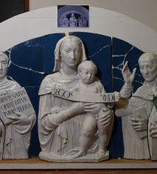 Torna a Urbino dopo il restauro la grande lunetta di Luca Della Robbia 