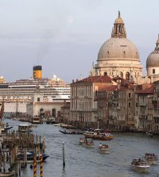 Venice, goodbye cruises and ticket to enter? How tourism in the city could change