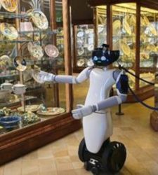 A Torino un robot umanoide fa da guida nei musei. Al via la sperimentazione grazie al 5G