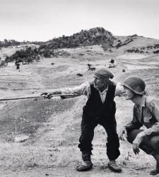 Rovigo, a Palazzo Roverella una grande mostra su Robert Capa con 366 fotografie