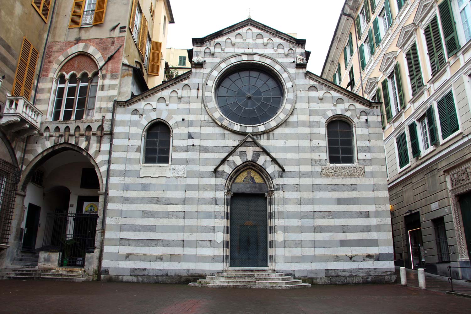 Genova, facciata della chiesa di San Matteo