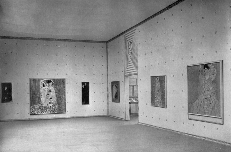 Klimt's Hall at the Kunstschau in Vienna in 1908.