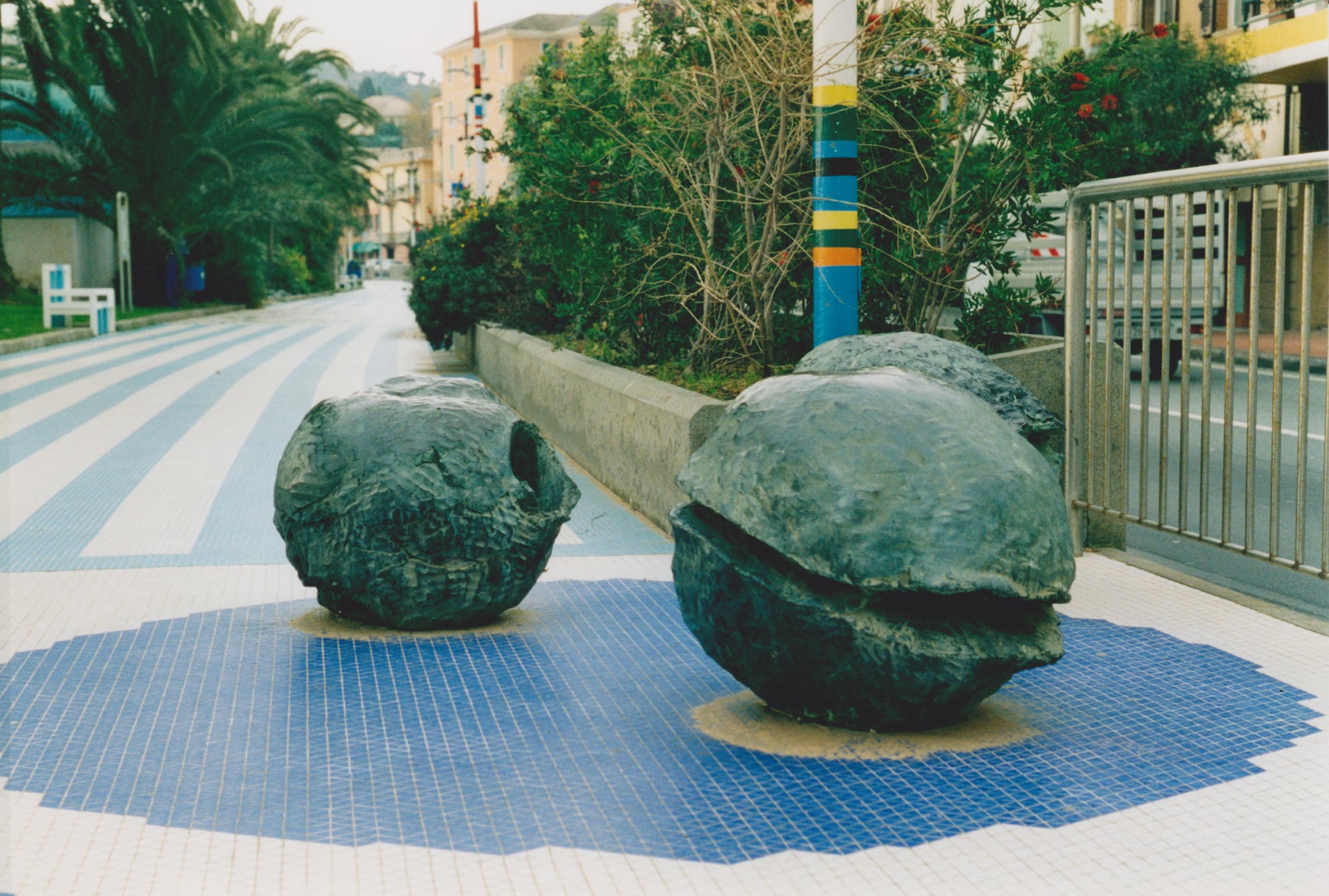 Lucio Fontana, Spatial Concepts. Nature (1963; bronze; Albissola Marina, Lungomare degli Artisti).