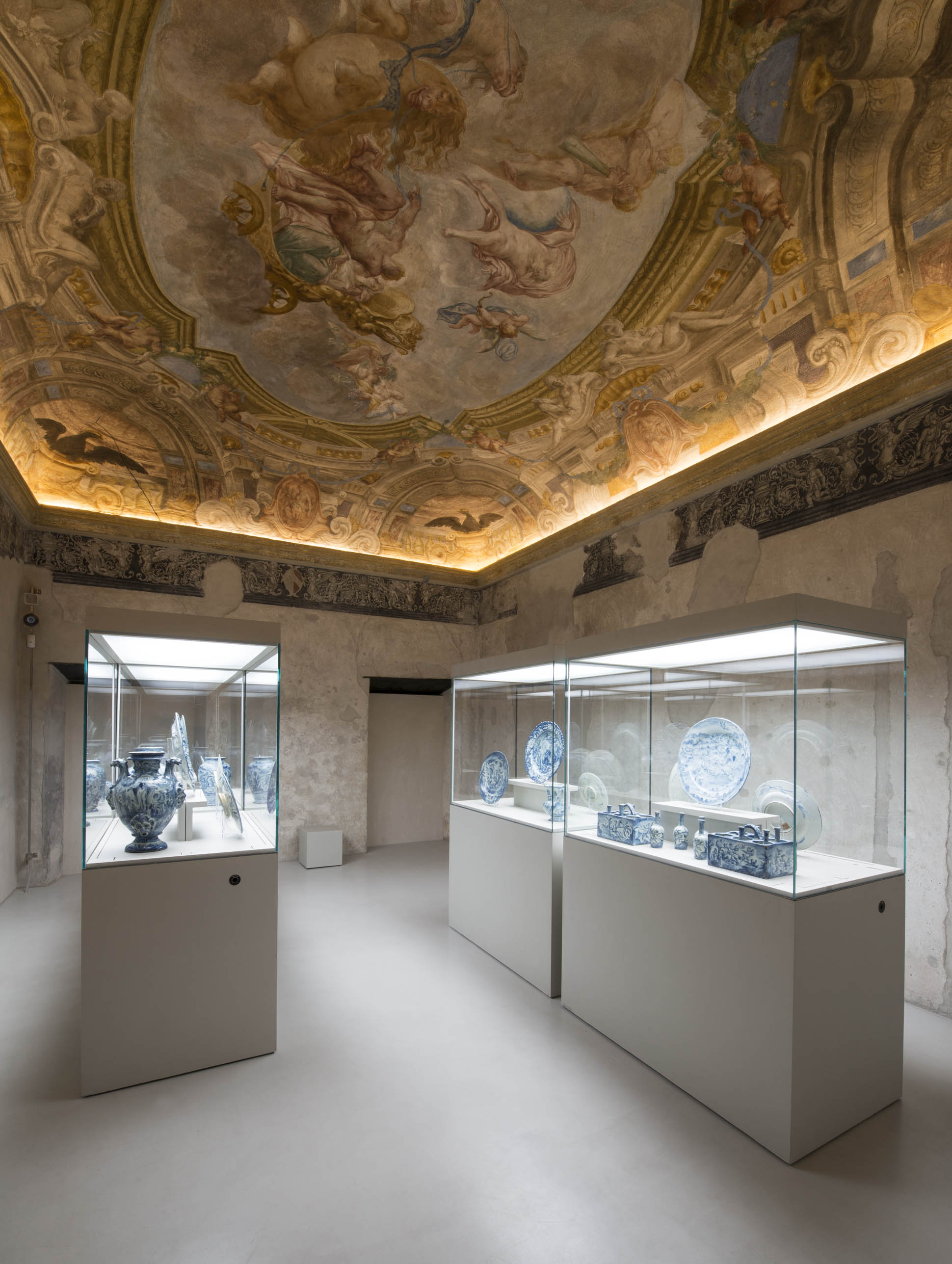 The Museum of Ceramics in Savona: the room with Bartolomeo Guidobono's fresco and plates attributed to him