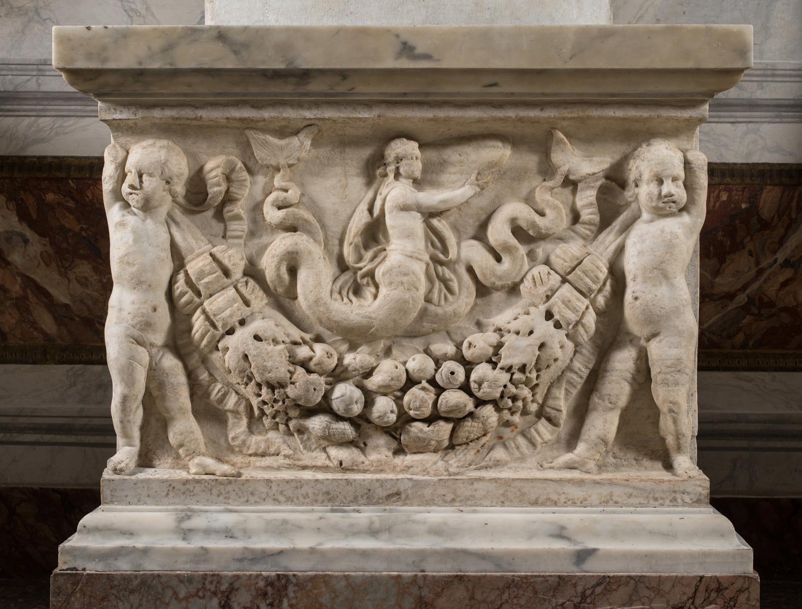 Roman art, Front of festooned sarcophagus with Nereids bearing the arms of Achilles (130-150 AD; marble, 55 x 82 cm; Rome, Galleria Borghese)