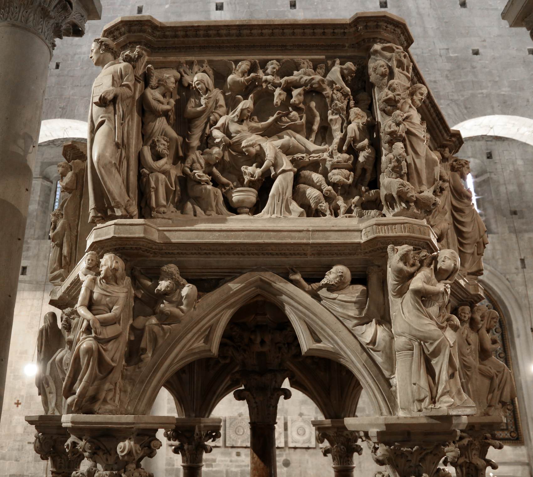 Detail of the upper part of the pulpit of St. Andrew's