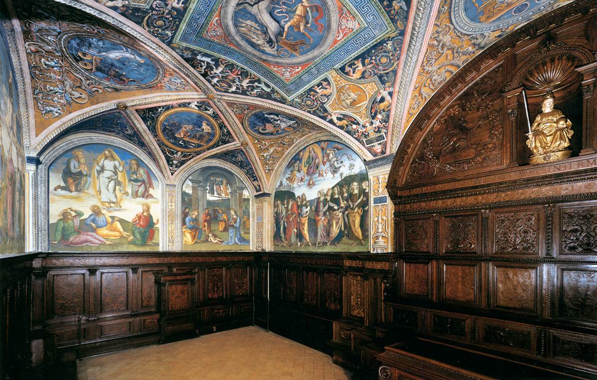 La Sala delle Udienze del Collegio del Cambio con gli affreschi del Perugino (1498-1500)