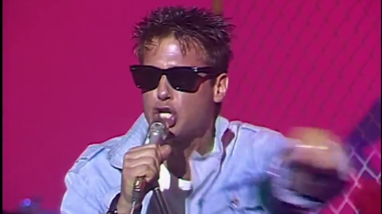 Corey Hart sings Sunglasses at night