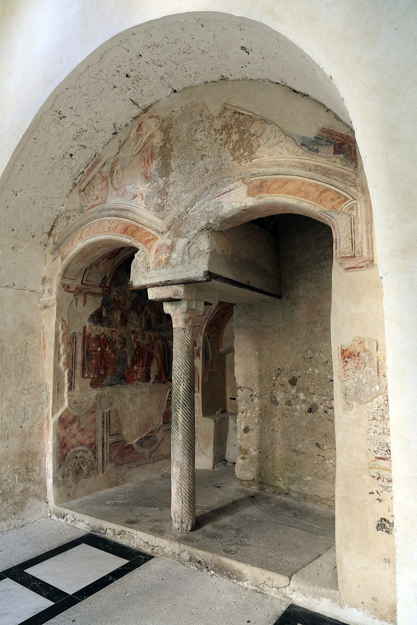 Chapel of the Crucifixion. Photo: Wikimedia/Falk2
