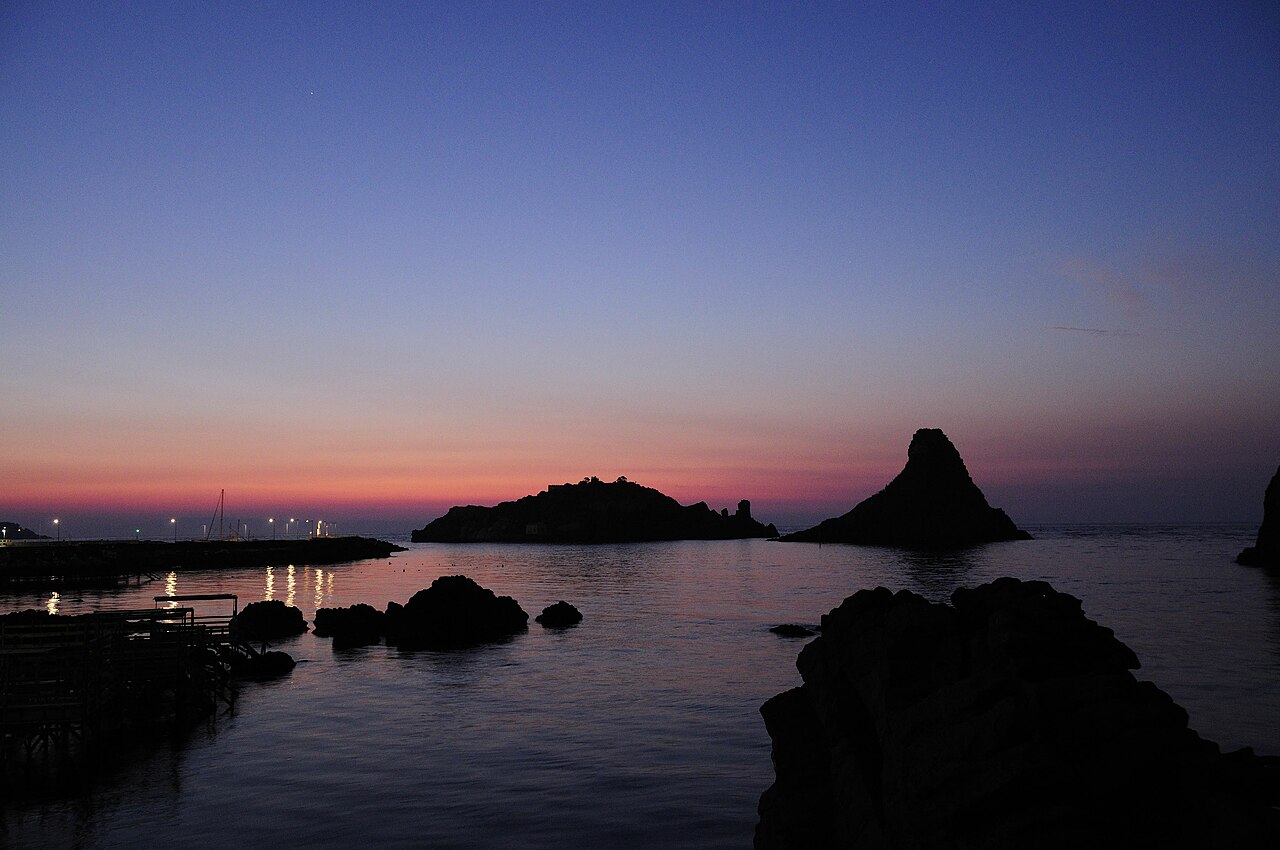 Aci Castello