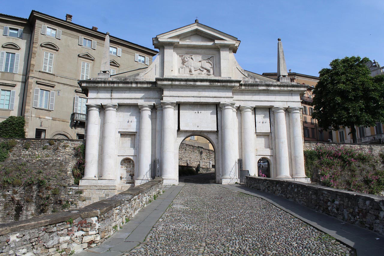 Porta San Giacomo