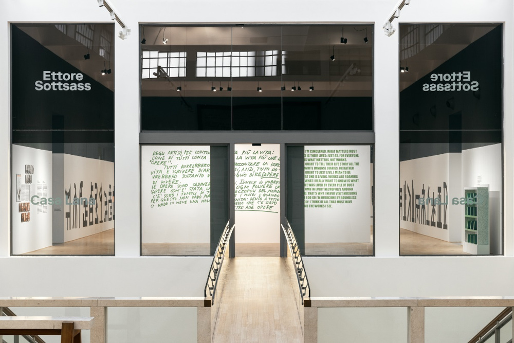 La Triennale de Milán inaugura una exposición sobre Ettore Sottsass y el uso de la palabra en su obra La Triennale de Milán inaugura una exposición sobre Ettore Sottsass y el uso de la palabra en su obra