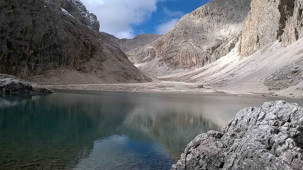 Lake Antermoia