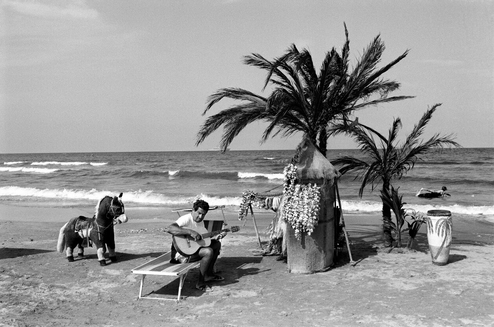 Two photo exhibitions in Rimini tell the story of the Riviera, a