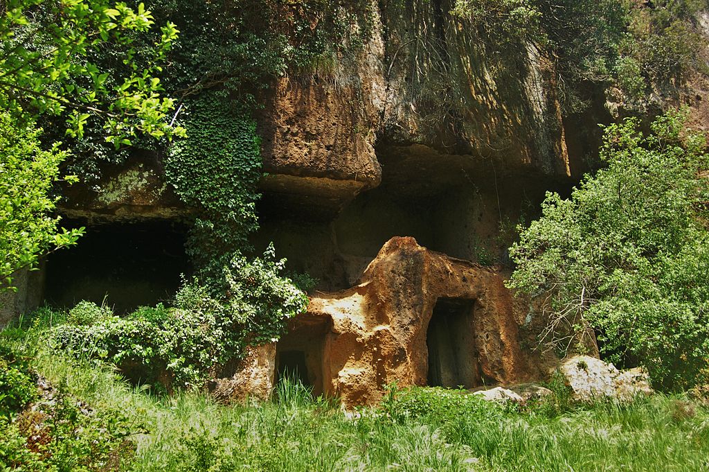 Portico tombs in Marturanum Park. Photo: Virgil Merisi