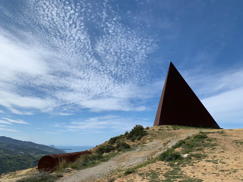 Mauro Staccioli, 38th Parallel (2010; Castel di Lucio, Fiumara d'Arte). Photo: Nebrodi Mountains Park