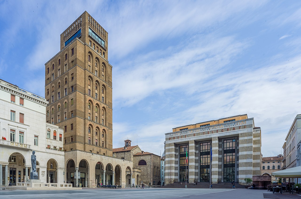 Victory Square. Photo: Wolfgang Moroder