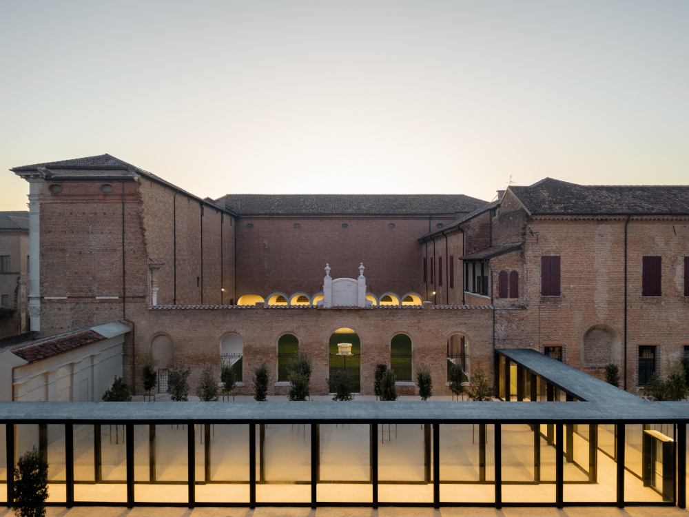 Riapre dopo il restauro il Palazzo dei Diamanti di Ferrara. Ecco
