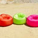 Longchamp e Fatboy collaborano per realizzare un estroso pouf gonfiabile: Glamping O