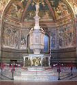 Siena, procede il restauro del Fonte del Battistero. Le formelle smontate ed esposte